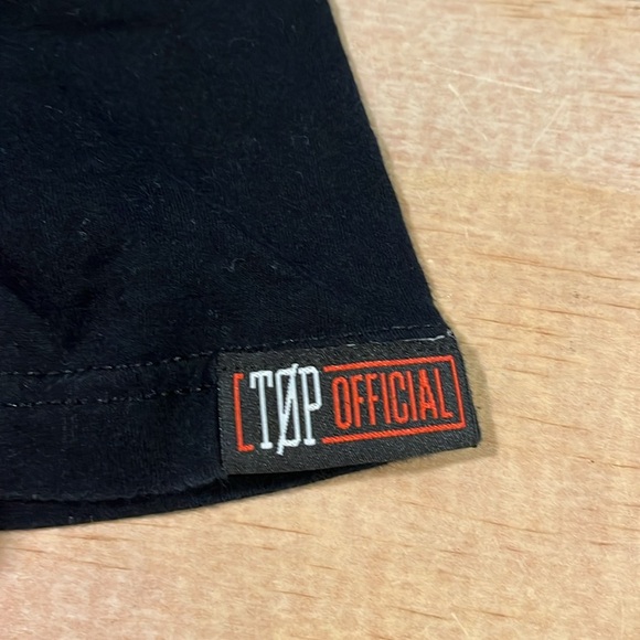 TwentyOne Pilots TOP 2016 Emotional Roadshow Official Tee - Picture 5 of 10